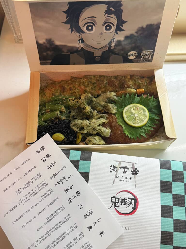 10個購入された方が……」2500円の“鬼滅の刃弁当”が話題 初日は
