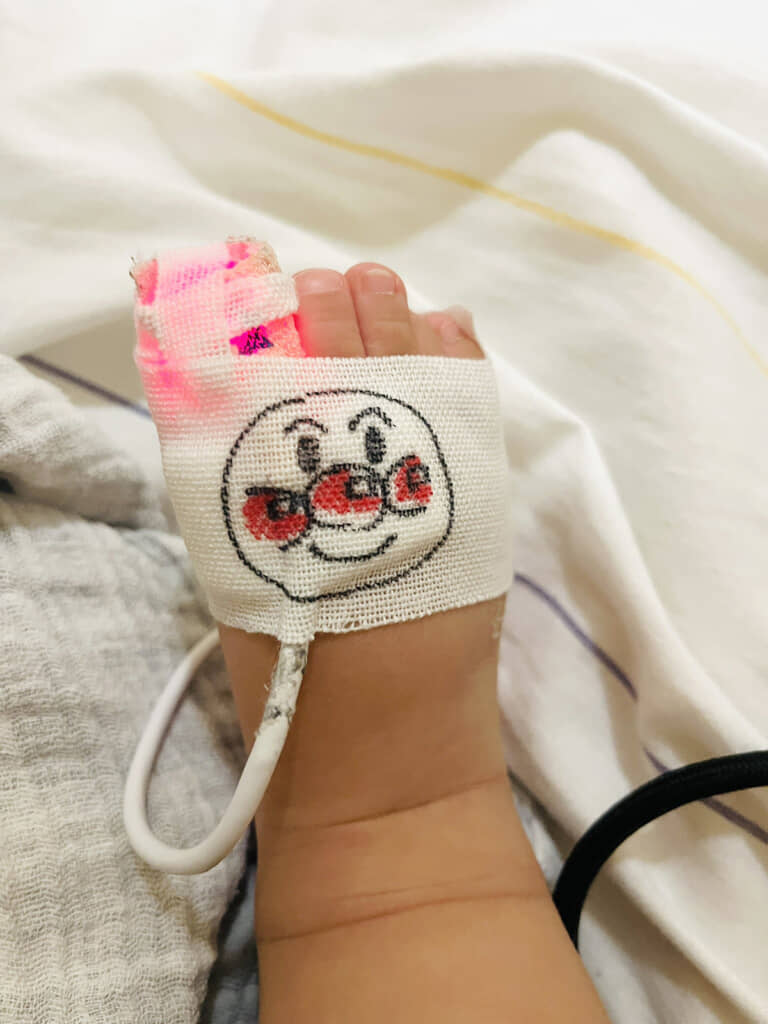 看護師さんが描いてくれたアンパンマン