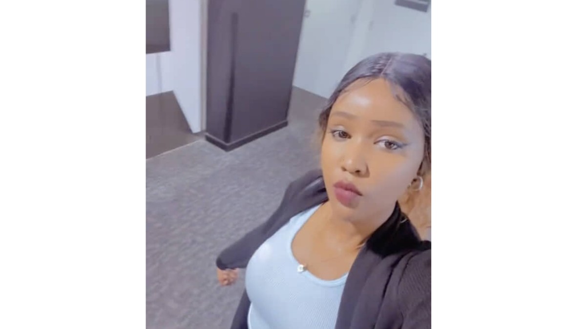 ←赤ちゃんを産む前　産んだ後→　クールなキャリアウーマンの“リアルな変化”が、驚きの2400万再生【海外】（1/2） | ライフスタイル ねとらぼ