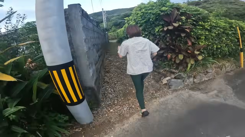 慌てて向かった先には……