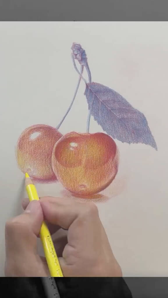 黄を全体的に塗り重ねる