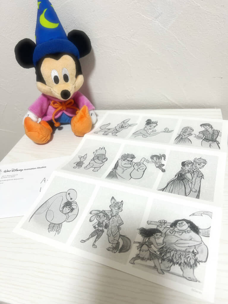 ディズニーキャラクターのスケッチがたくさん