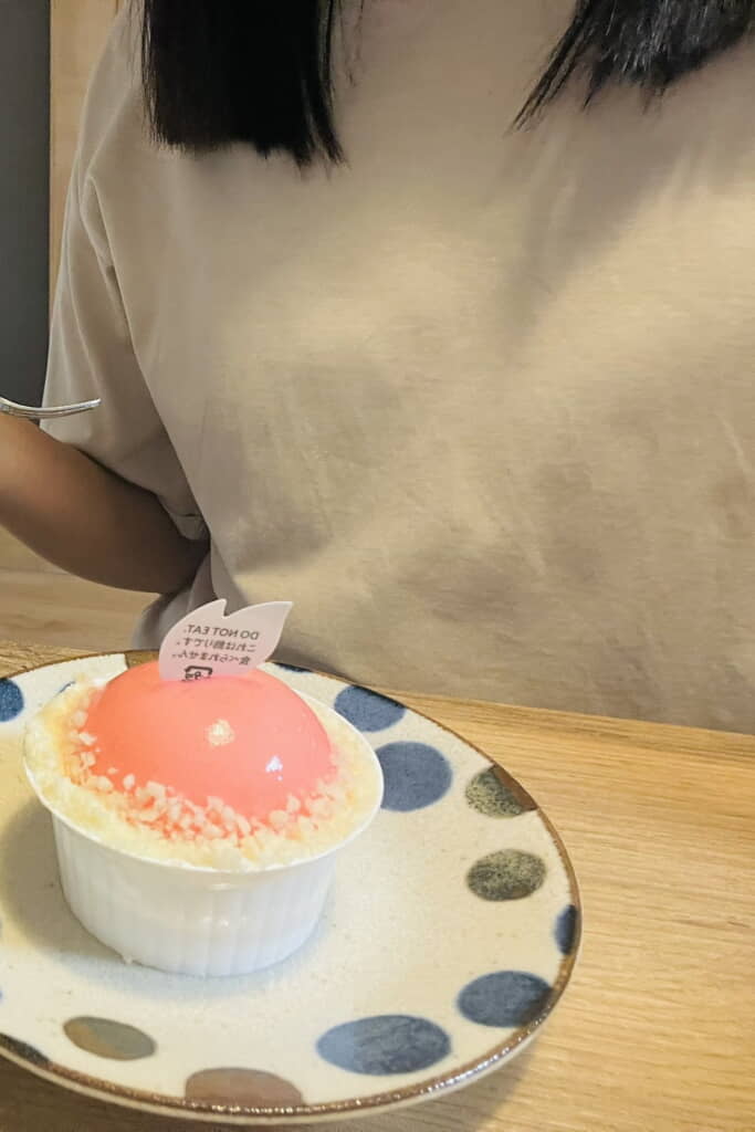 ケーキを楽しむ1枚になるはずが……