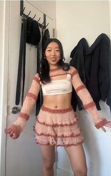 完成したスカートと、ボレロのセットアップ