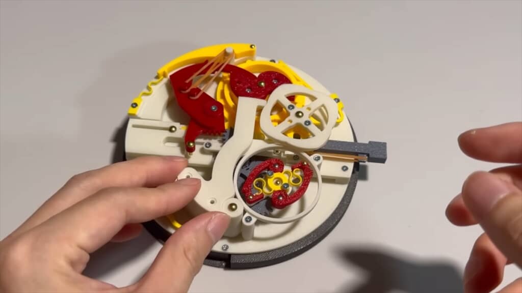 『DEATH NOTE』夜神月の腕時計の「1秒以上の間隔を開けずに4回引くと底がスライドする機構」を再現