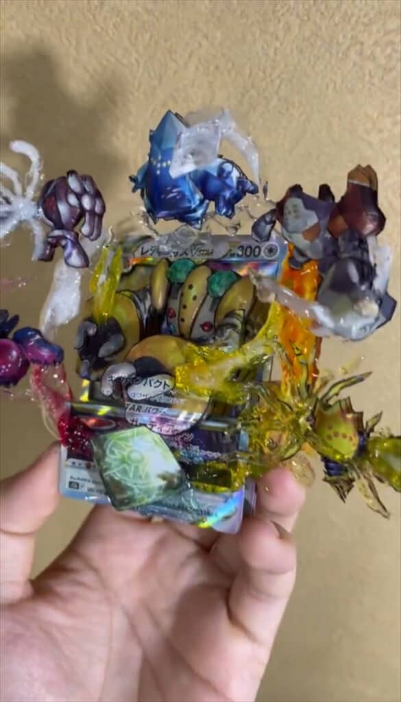 レジギガスのポケモンカードのシャドーボックス作品