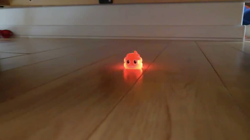 七色に光るうんち!?