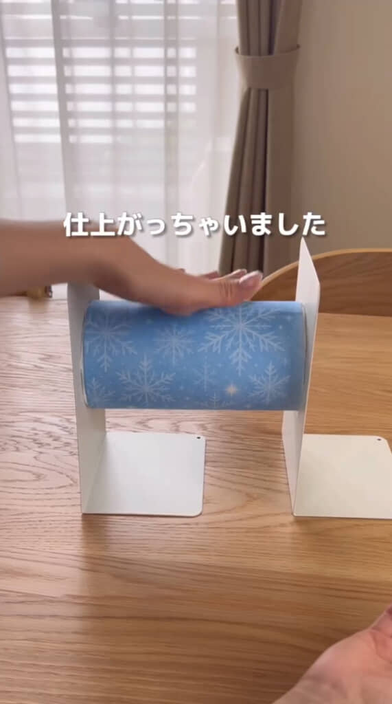 あっという間にカチューシャスタンドが出来上がり