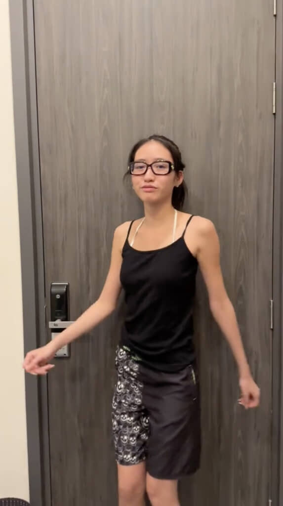 一見地味な印象の女性も……