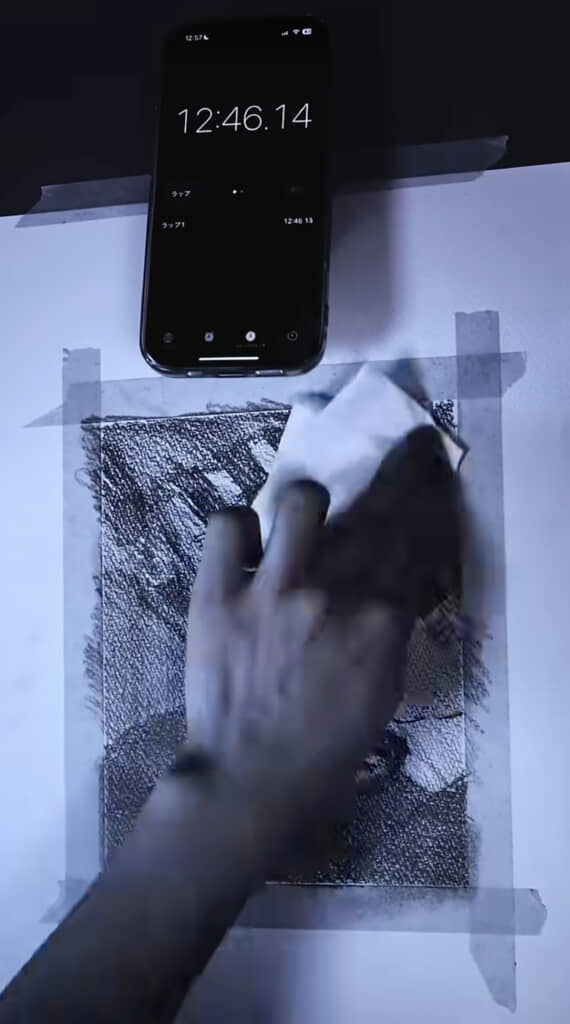 ティッシュで調整