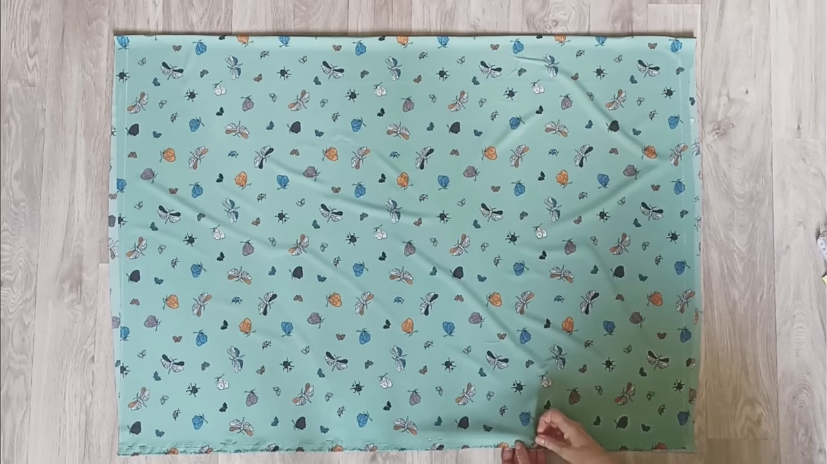 約1メートルの生地を斜めにチョキチョキ切って縫い合わせたら……　リゾート気分を楽しめるおしゃれアイテムに「着心地もよさそう」「心のこもった技」【海外】（1/3） | ライフスタイル ねとらぼ