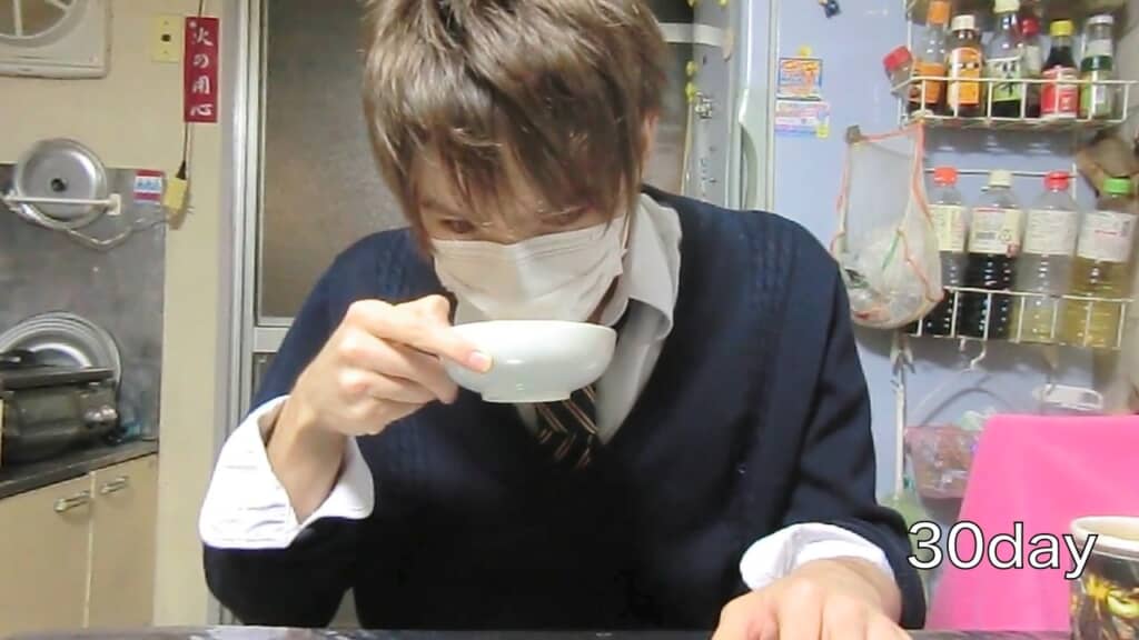 これをかぎにいく勇気……！　ちなみに、この実験自体自室で行っていたため、部屋が終わったそうです