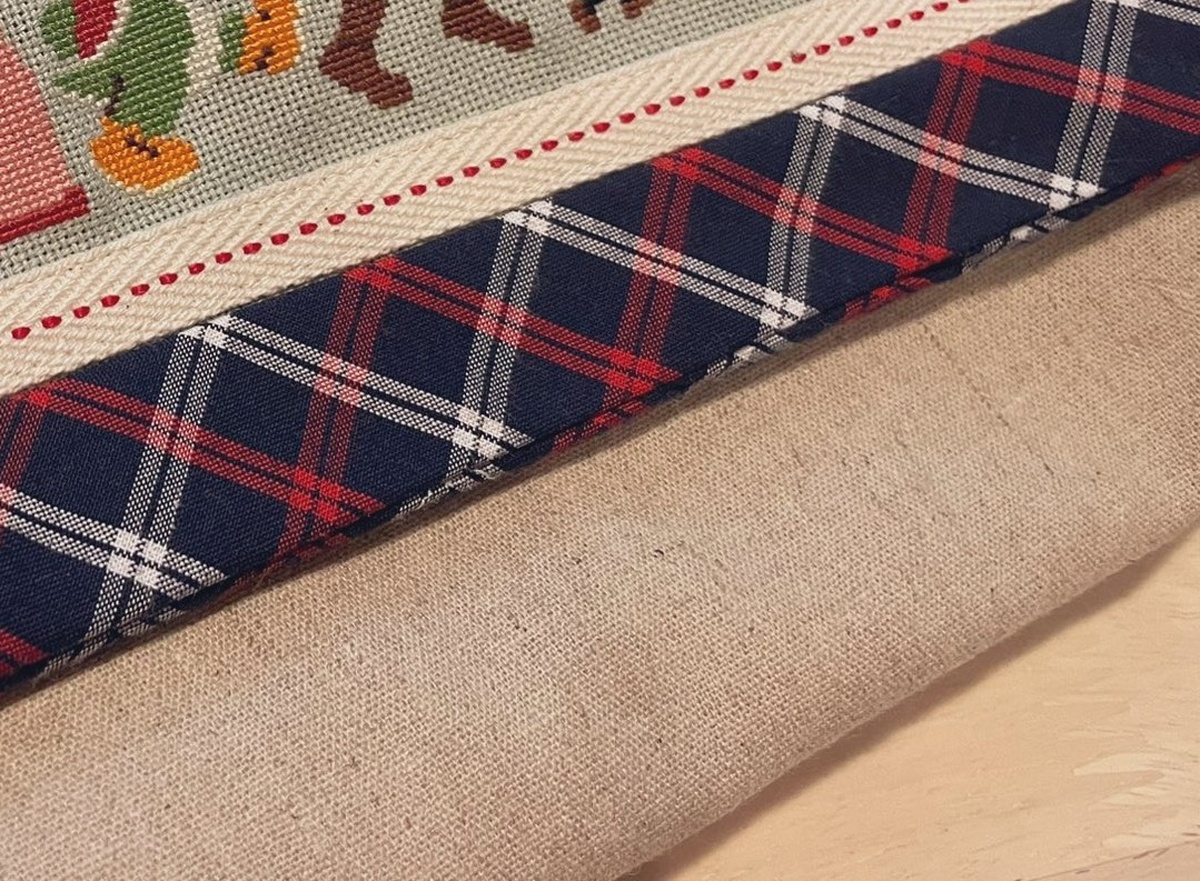 クロスステッチで自分だけのSwitch 2ケースを作ったら……「わぁ～」「めっちゃくちゃ可愛い」　愛が詰まった完成品に反響（1/3） | ライフスタイル ねとらぼ