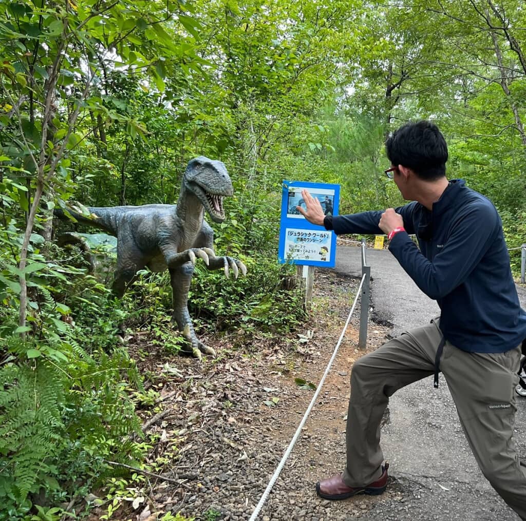 『ジュラシック・ワールド』の名シーンを再現