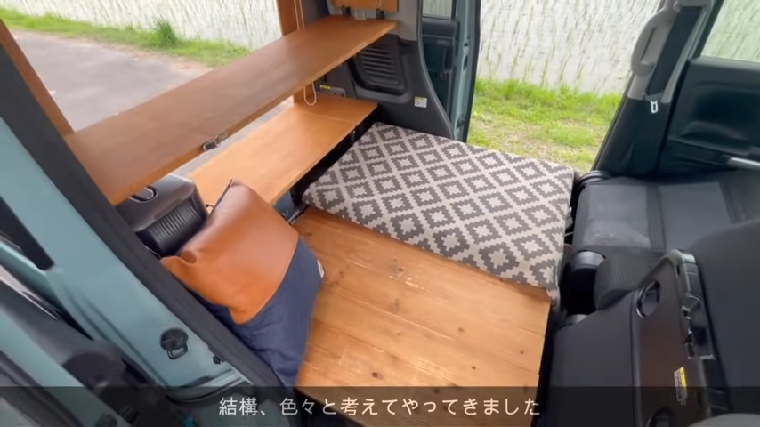 完成したスペーシアギアの車内