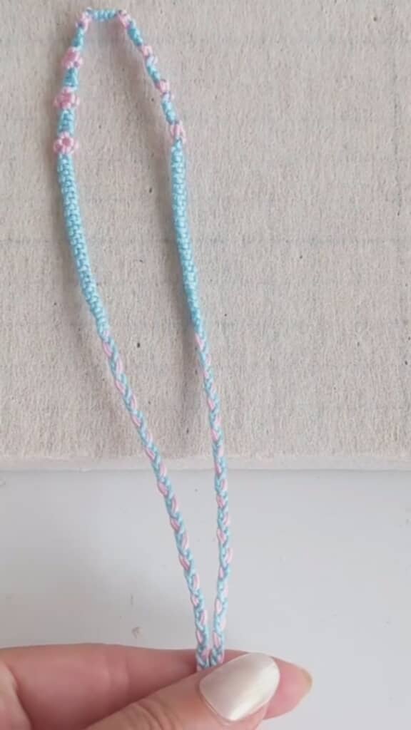 かわいいお花のアンクレットが完成！