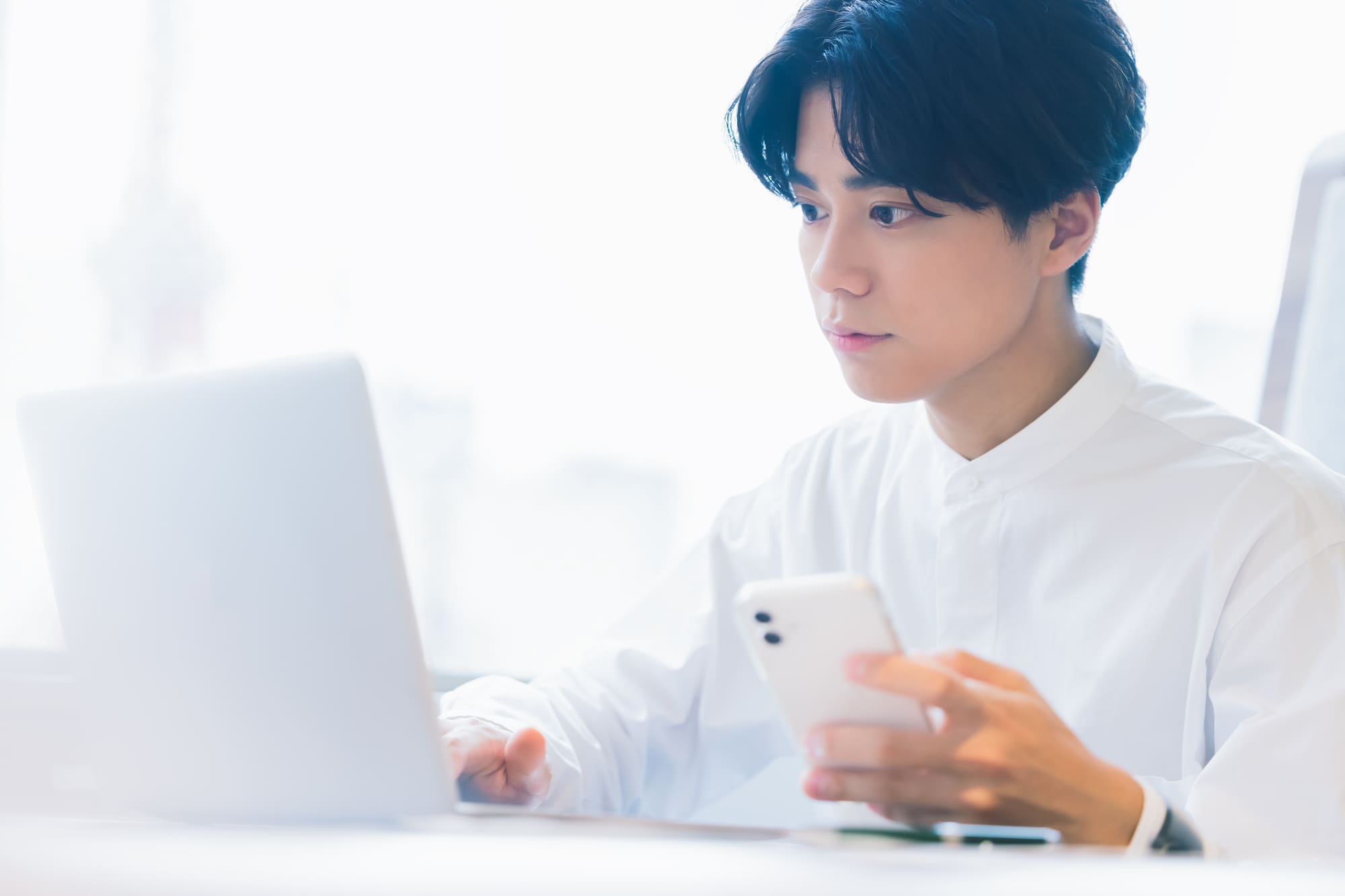 新卒200社落ち、ラノベ作家めざすも最終落ちで断念……　「ねとらぼ」で働くKさんの“やりたいこと”探し論 | 就職・転職 ねとらぼ