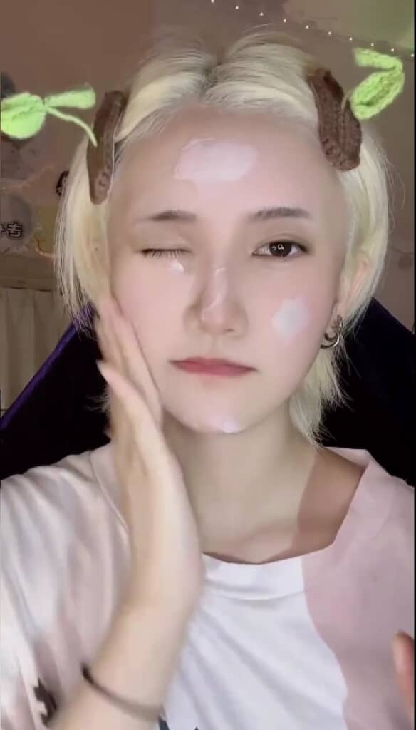 クリームでしっかり保湿