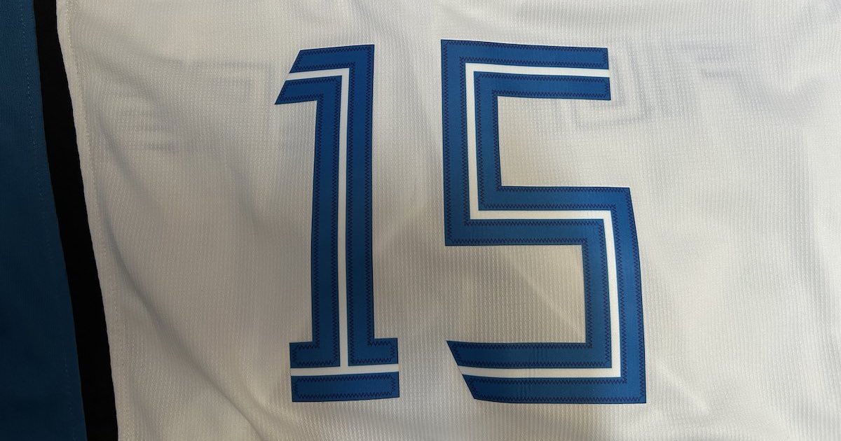 背番号変更の一報→プロ野球ファンが即席でユニフォームを作ると ...