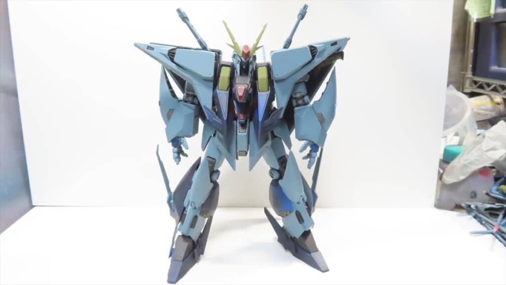 イラストにしか見えない塗装のガンプラ「Ξガンダム」