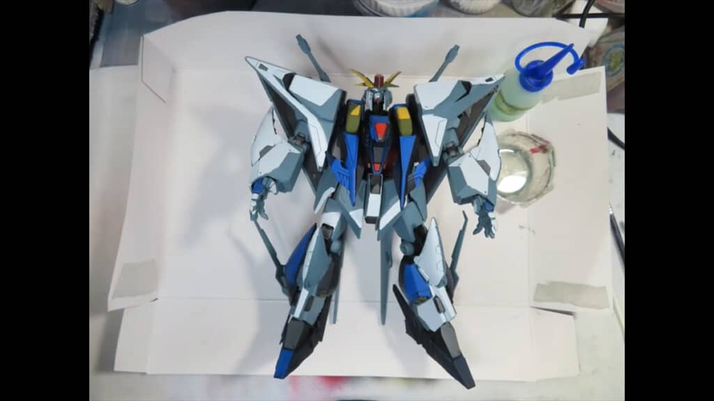 イラストにしか見えない塗装のガンプラ「Ξガンダム」