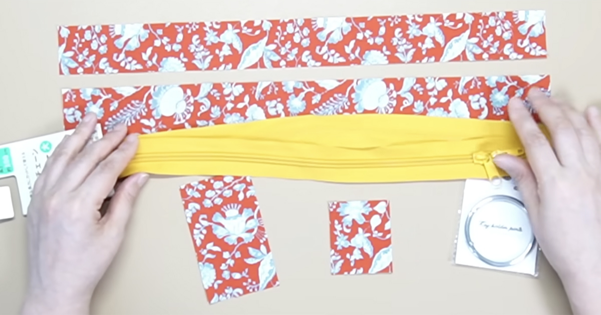 「万博行くまでに作ろうっと」　ファスナーにハギレを縫い付けるだけで……　お出かけに便利なアイテムに「声が出ちゃいました」（1/2） | ライフスタイル ねとらぼ