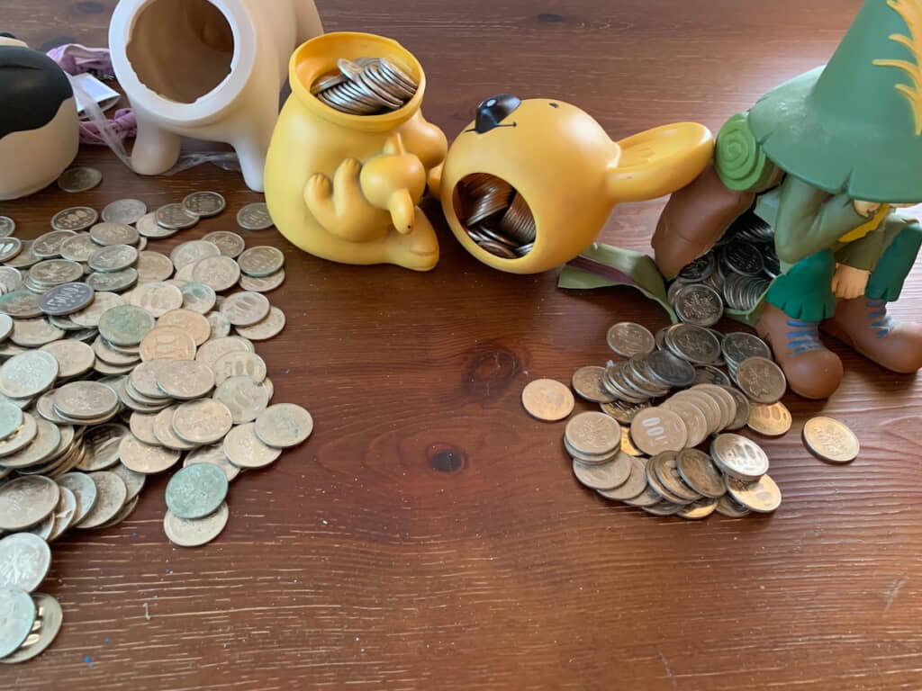 他の貯金箱も開けてみた