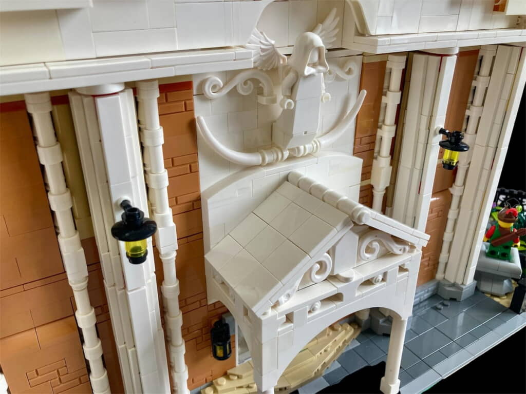 天使の彫刻もかっこいい