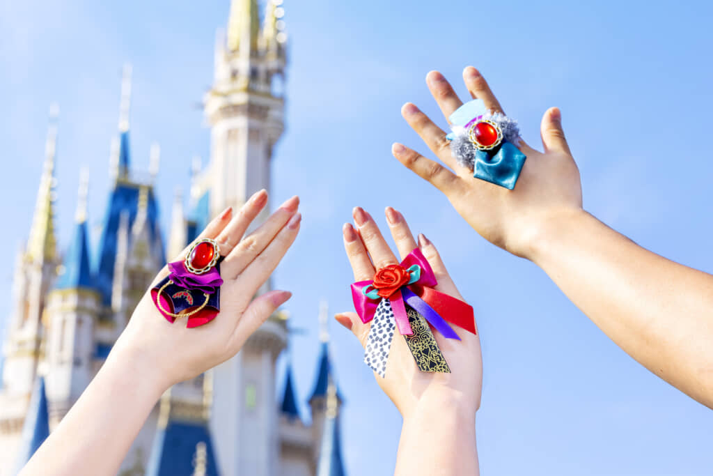 リング　各1800円