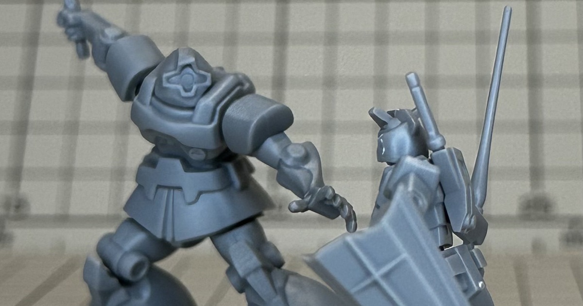 モデラーがガンダムの食玩をアレンジすると……　完璧な塗装テクニックに驚がく「絵画的立体感」「ダイナミックですばらしい」（1/3） | ホビー ねとらぼ