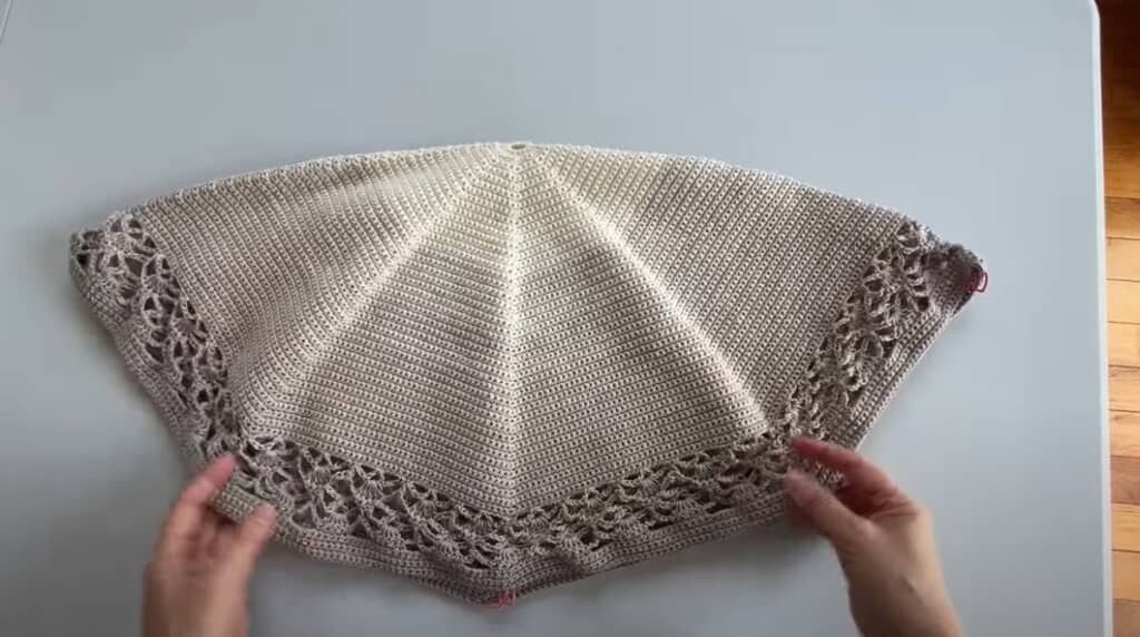 仕上げの細編み6段編み終わり