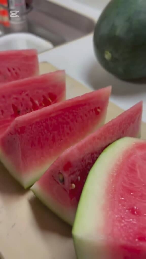 まだ完全には熟していない様子