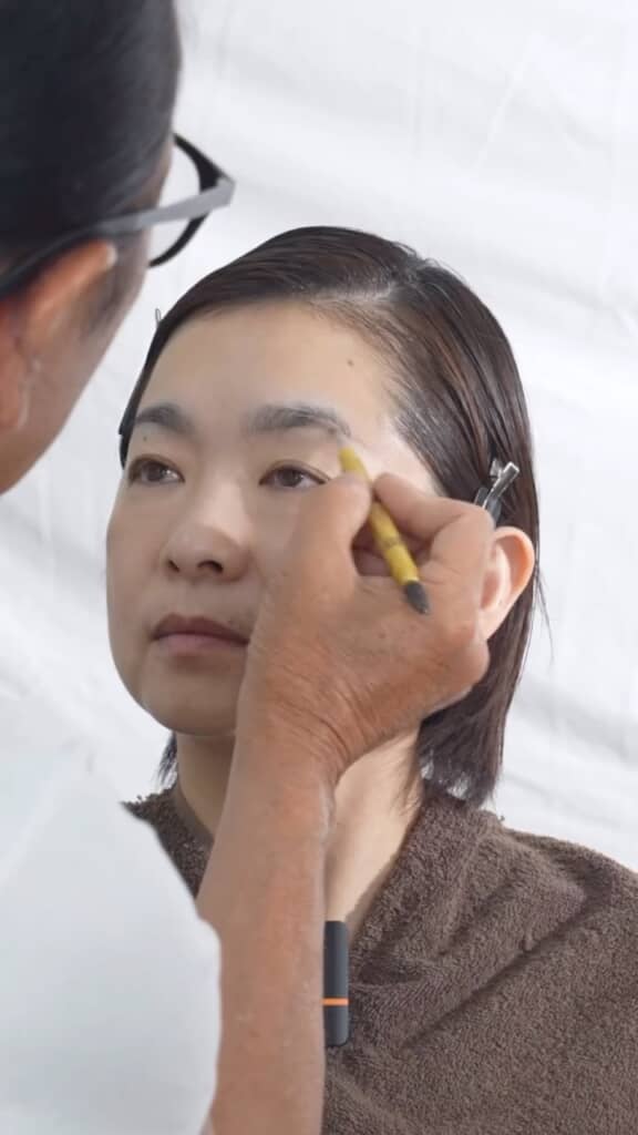 アウトラインを描く