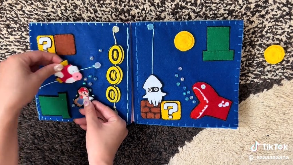 水中面にはプクプクやゲッソーが移動する仕掛け。スターコインは面ファスナーで貼り付けられていて、ゲーム同様に取って集めておけます