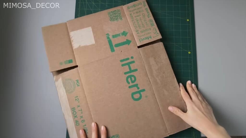 ダンボールでオシャレな収納バスケットを作るDIY