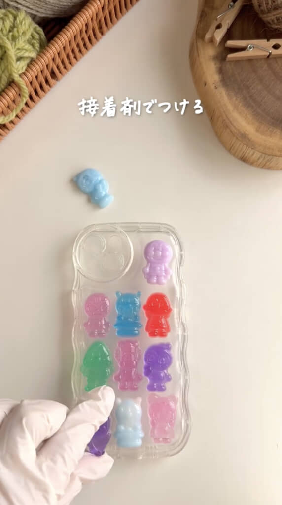 クリアケースに配置したら……