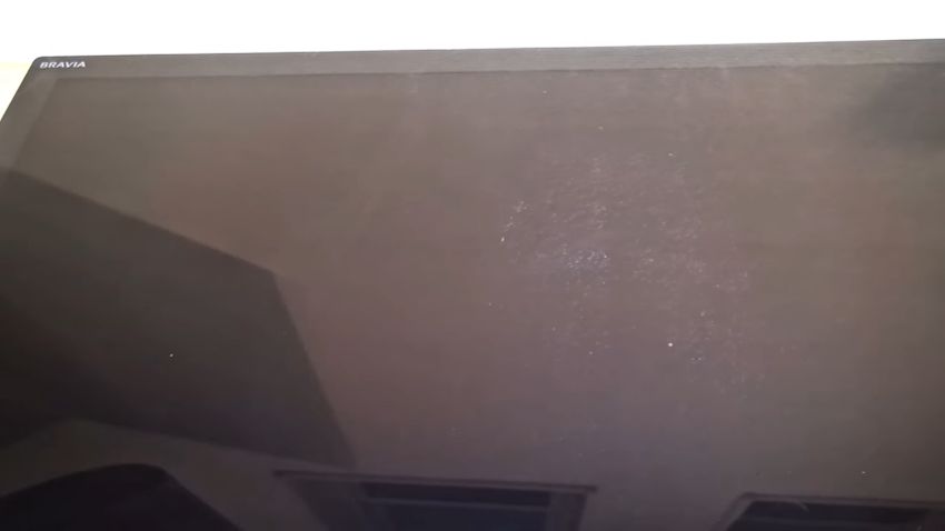 リステリンで洗った左側とそのままの右側