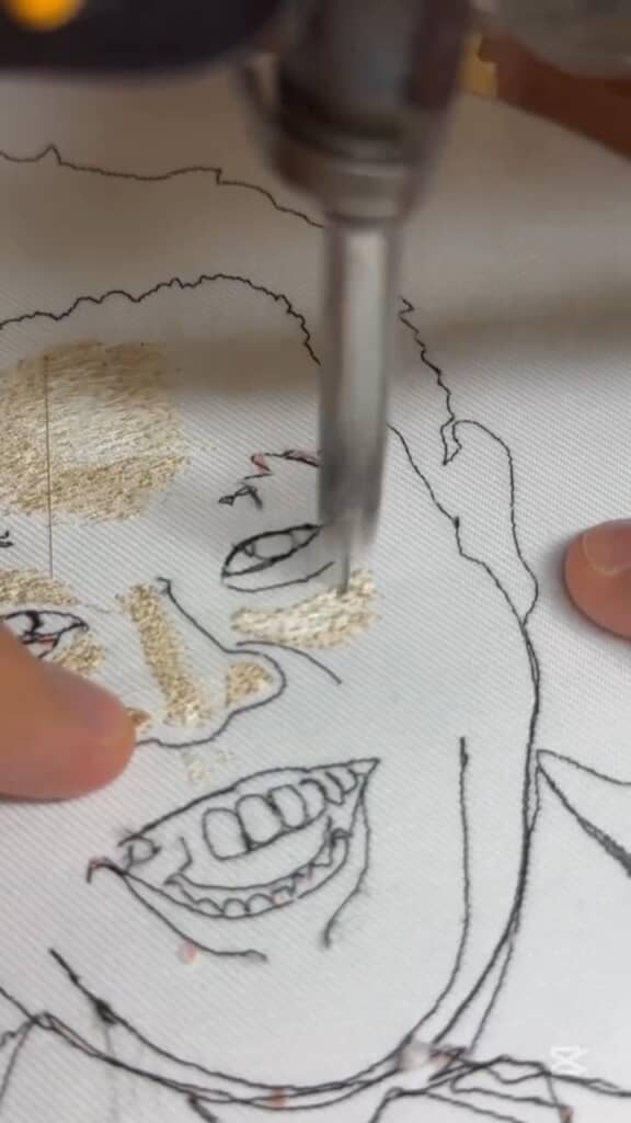 刺しゅうを開始します