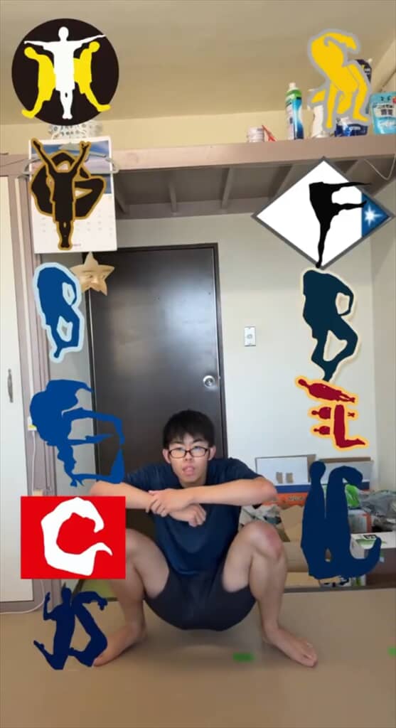 体を張ってプロ野球12球団のロゴを再現する阪大生