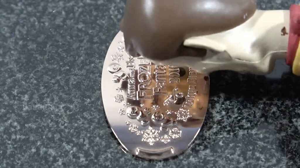 まるで鏡のようです