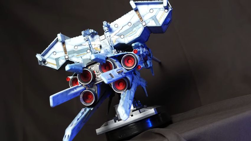 背面から見た1/144スケールのデンドロビウム