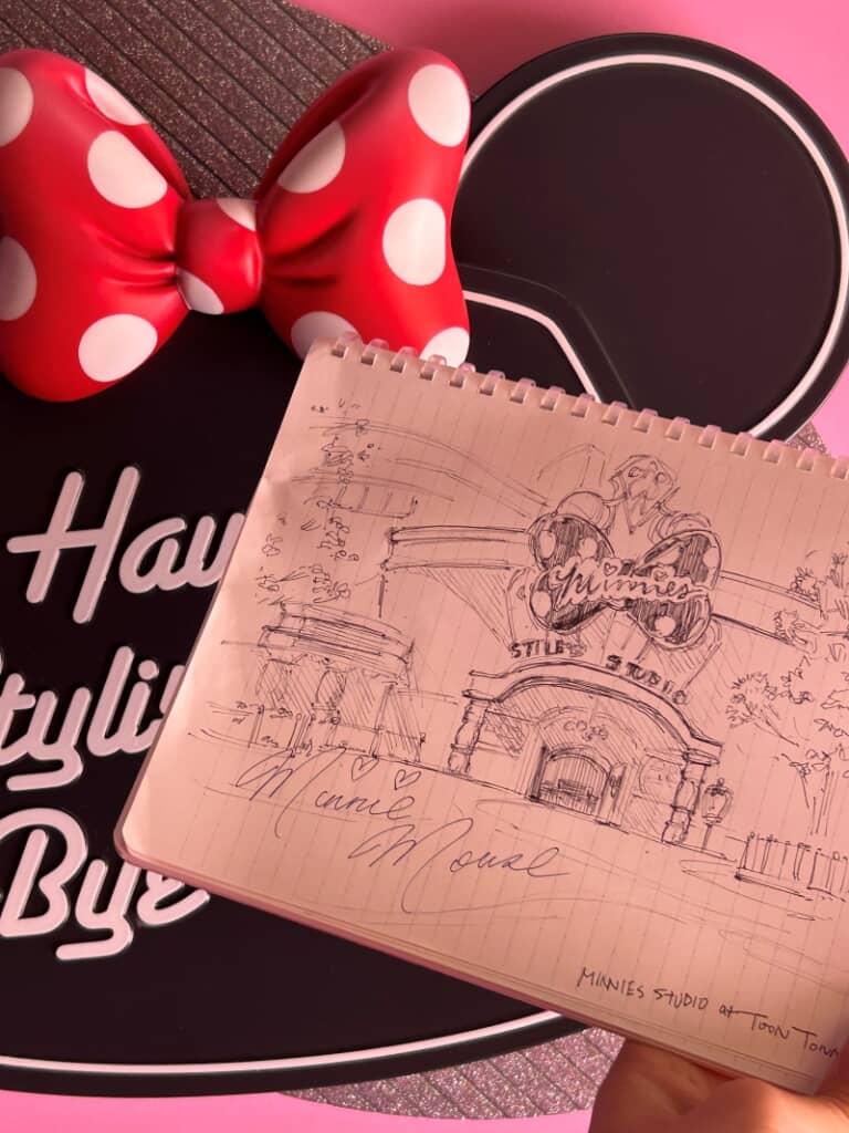 正面から描いたスケッチ