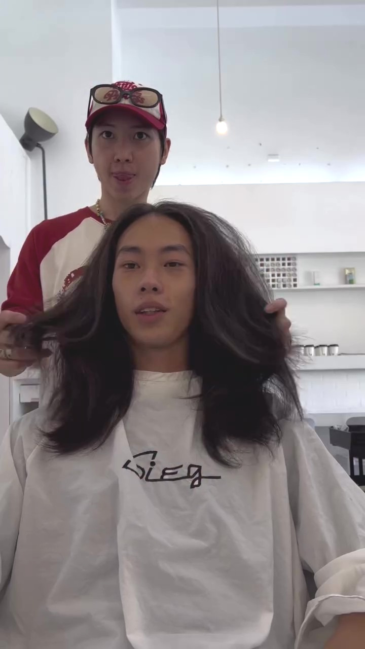 カット前の男性