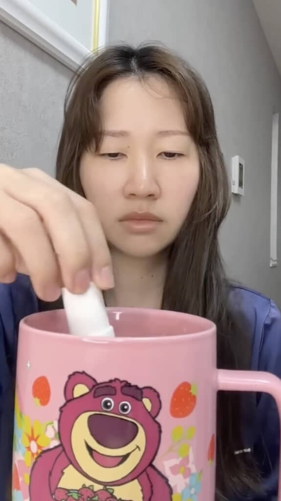 フィックスミストで混ぜて……