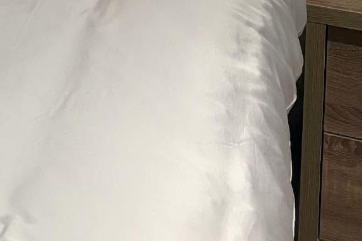 夫と義実家に帰省したら……　義母が用意してくれた“まさかのベッド”に仰天「センスいい！」「ホテルみたい」 | ライフスタイル ねとらぼ