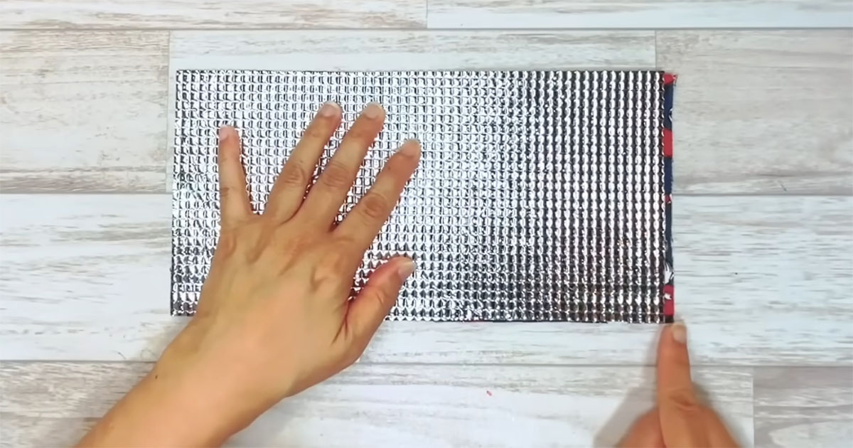 切って貼るだけ！　アルミシートで“縫わずに作れる”アイテムが目からウロコ　「とても簡単」「このサイズは助かります」（1/3） | ライフスタイル ねとらぼ