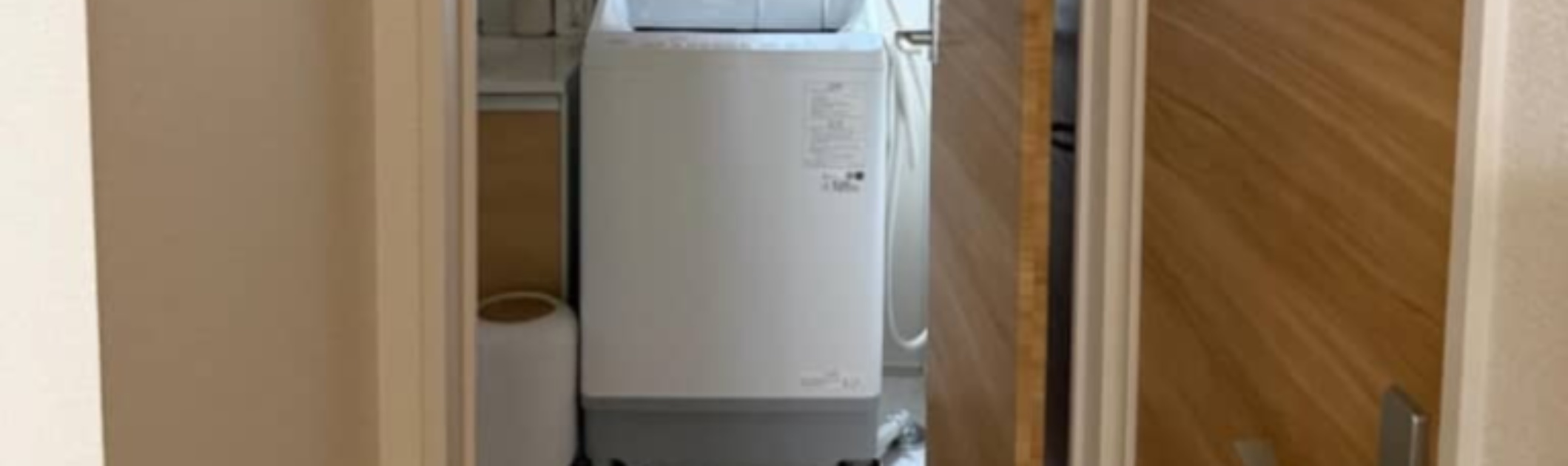 猫が急に消えた日曜、洗濯機をよく見てみると……「そこにいたのかー！」→まさかの光景に「難易度高すぎ」「10度見位しました」（1/3） | ライフスタイル ねとらぼ