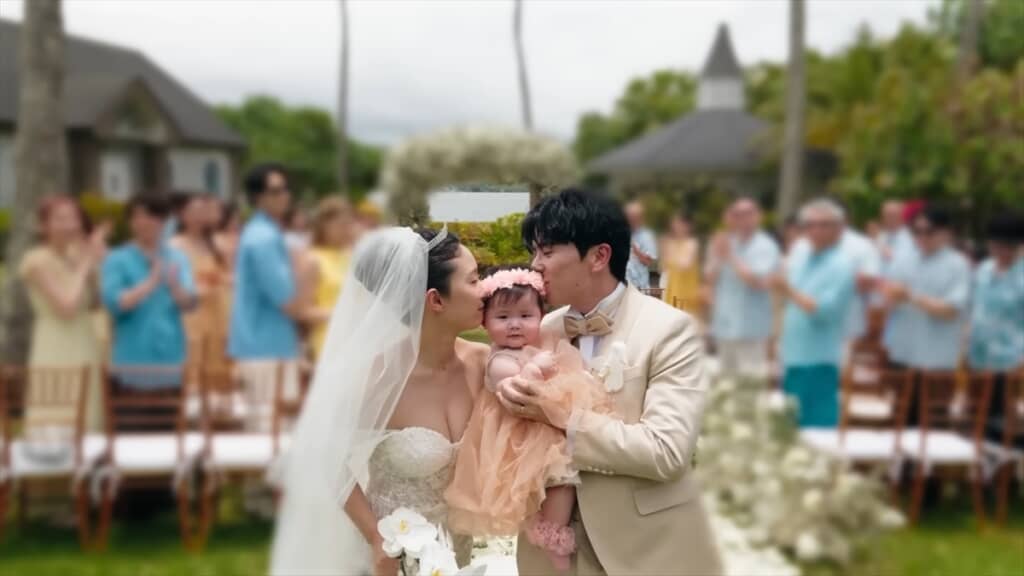 ハワイで結婚式を挙げたオリラジ藤森慎吾と妻・ミヅキ