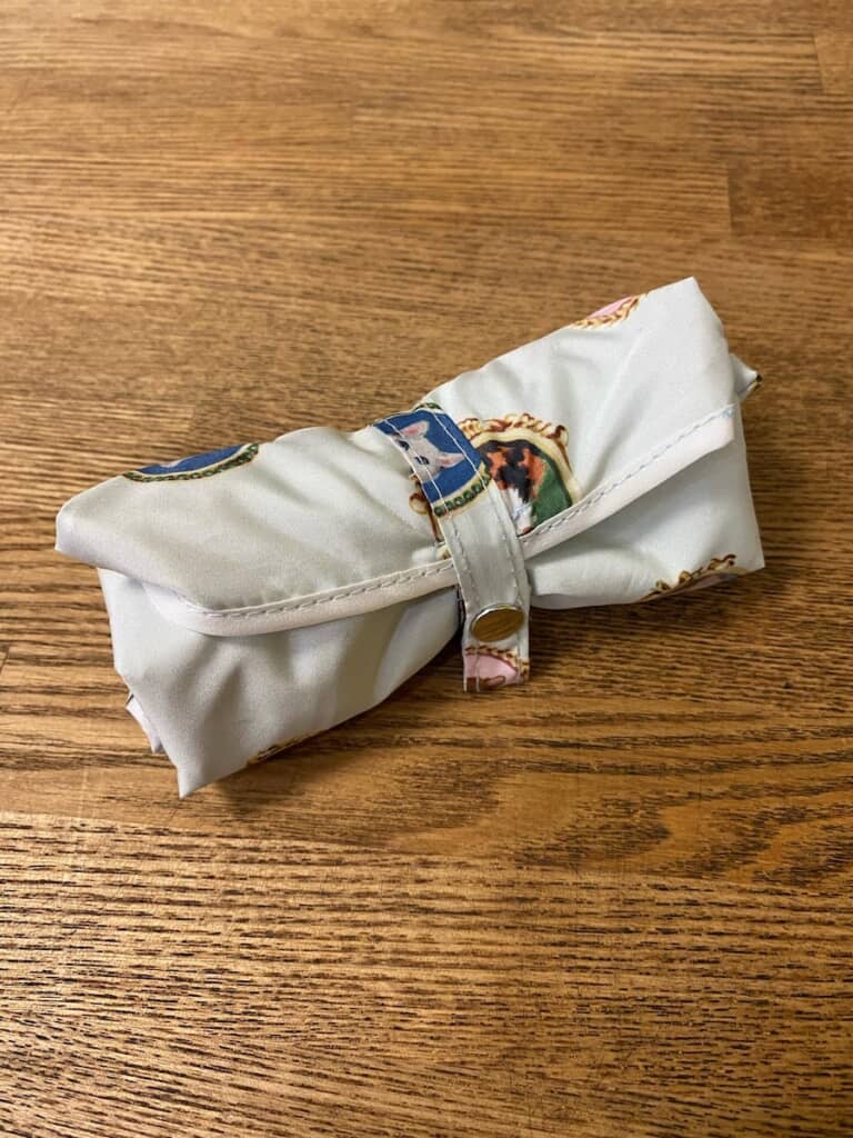 バンドを使えば小さくまとめられます