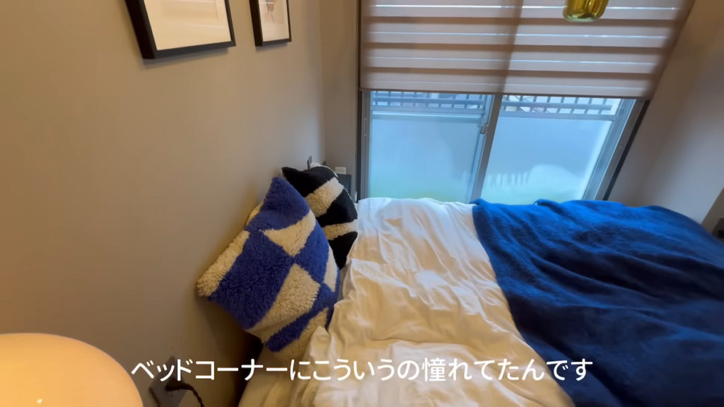 能登屋さんはソファーやベッドコーナーに配置